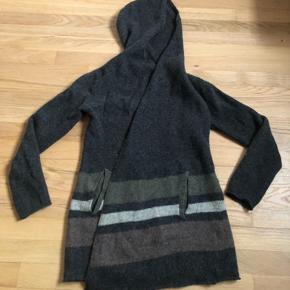 Toad&Co lambs wool sweater w/pockets